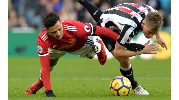 No se puede creer: el gol que se perdió Alexis Sánchez con el Manchester United