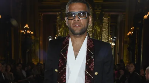 Dani Alves rompe con el estilo típico del futbolista.