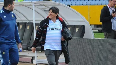 BRUJERÍA. Manuel, junto al plantel argentino en Ecuador.