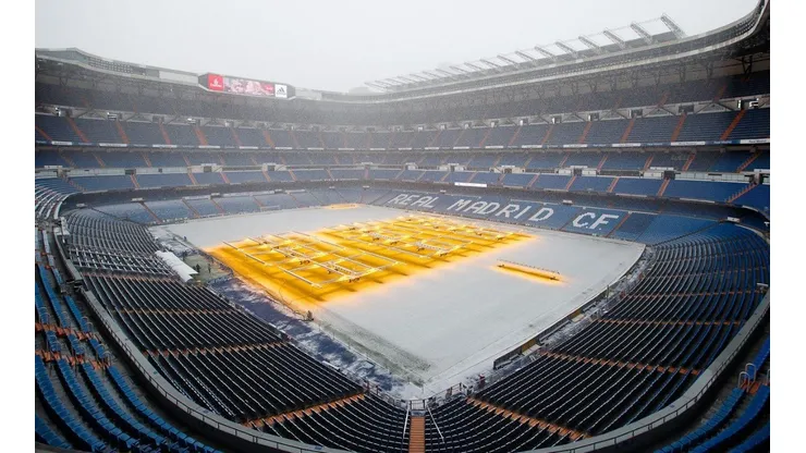 La verdadera Casa Blanca: el estadio Santiago Bernabéu quedó tapado de nieve