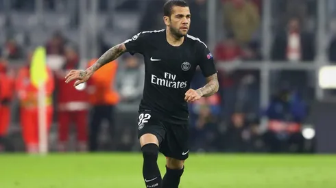 Dani Alves deslumbra en Francia.