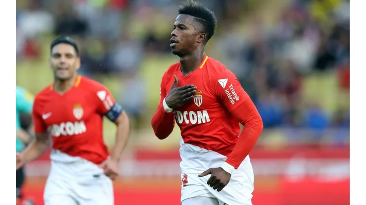 Golazo, patadón y expulsión: inentendible partido de Keita Balde para el Mónaco contra Lyon