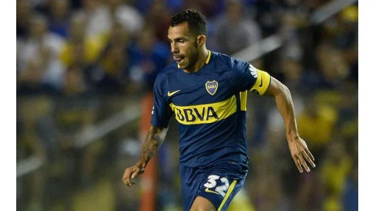 Tevez marcó de cabeza ante San Lorenzo.