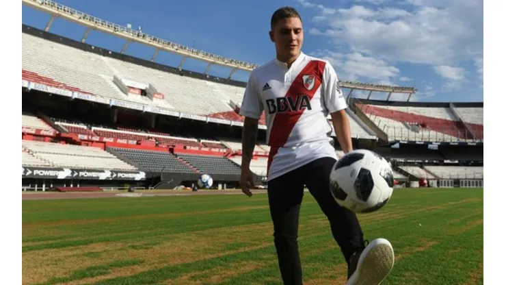 Quintero con la camiseta de River.