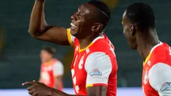 El defensor colombiano podría desembarcar en el fútbol ecuatoriano.