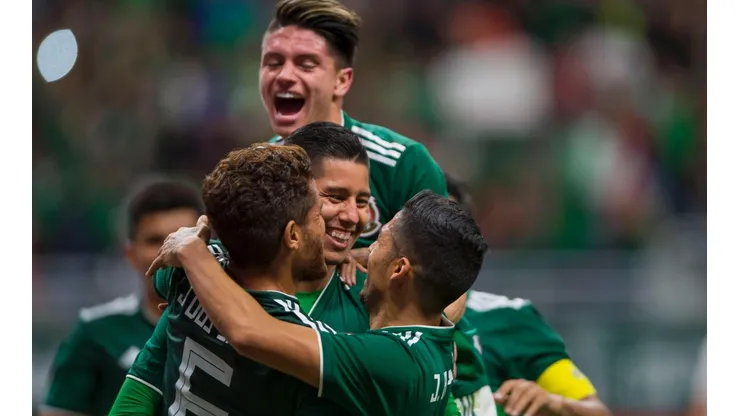 los seleccionados mexicanos celebraron el tanto de Hugo Ayala en el Alamodome