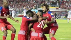 Futbolistas de la Selección de Panamá celebran un tanto clave en Eliminatorias.