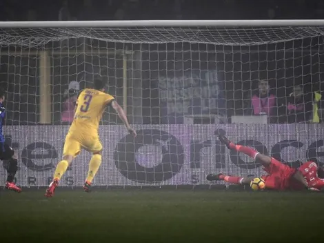 El baile de Gigi: Buffon le tapó un penal al Papu Gómez con 40 años