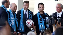 David Beckham y asociados en la presentación de Miami MLS.