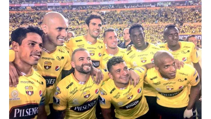 Kaká volvió a jugar y marcó dos goles para Barcelona de Ecuador: "Qué noche inolvidable"