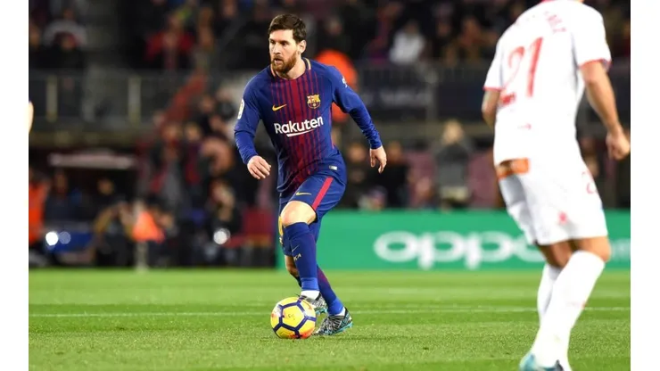 NO PUEDE. Messi, por ahora no logra marcarle al Alavés.