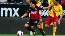 GANA POR EL LATERAL. Aguirregaray en uno de sus últimos partidos con Xolos de Tijuana.