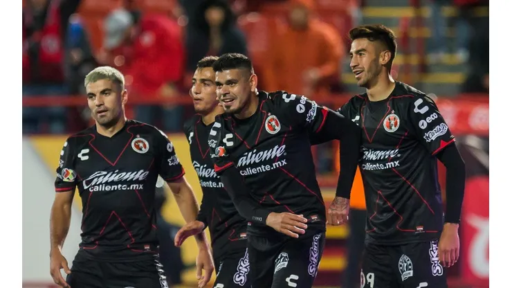 De la mano de Bou y Lucero, Xolos le ganó a Puebla