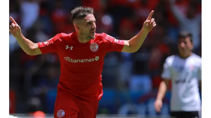 ¡VAMOS, DEMONIO! Gabi Hauche se recupera de una lesión ligamentaria. Mientras, se divierte leyendo los tweets de su "admirador".