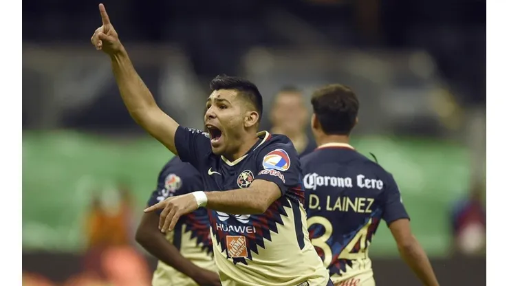 UNO DE LOS ÚLTIMOS. Silvio Romero celebra el tanto del América en el Nido.