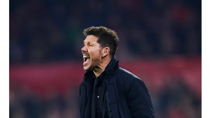 Sancionan al Cholo Simeone por aplaudir a un árbitro en la Copa del Rey