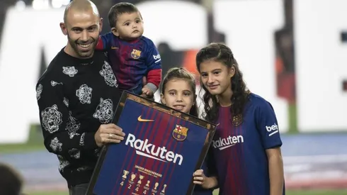 ADIÓS, MASCHE. El mediocampista junto a su familia para una última gran ovación.