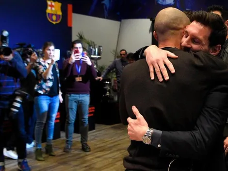 Porque es un buen compañero: los futbolistas del Barcelona despidieron a Mascherano como leyenda