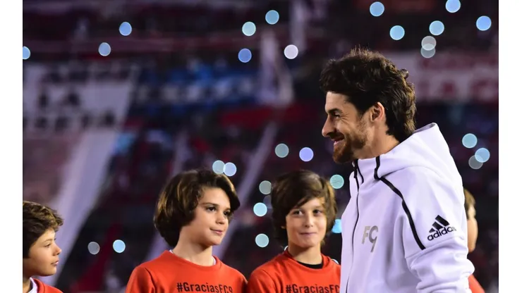 MERECIDA. Aimar se prepara para una despedida con todos los flashes.
