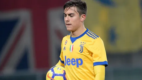 Paulo Dybala espera el OK para volver a las canchas.
