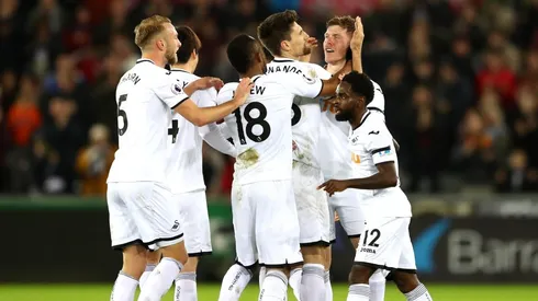 CON FINAL FELIZ. Fede Fernández sufrió un golpe, pero su equipo venció al Liverpool y se ilusiona con salir del fondo.