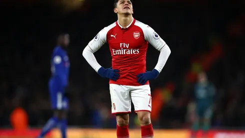 Alexis Sánchez comenzó a despedirse del Arsenal.