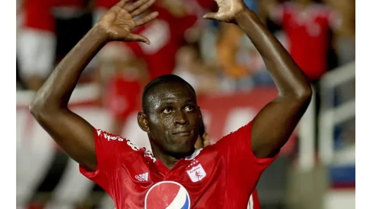 NOCHE ESCARLATA. Los de 'Polilla' ganaron el clásico en El Campín que terminó en gresca (FOTO: Getty)
