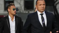 ANTE LA JUSTICIA. Padre e hijo debieron responder ante la Justicia por su polémico pase de Santos al Barcelona.