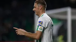 Joaquín celebra un gol con su Betis.
