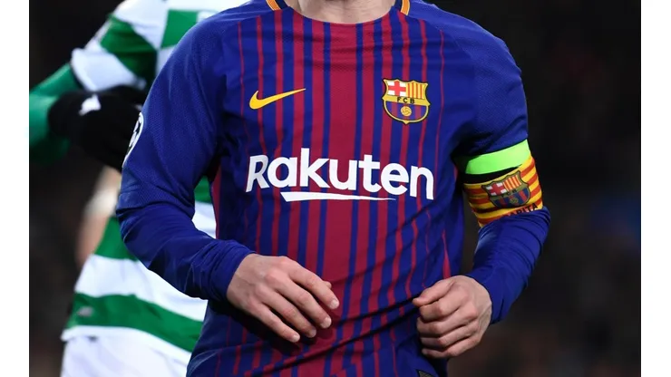 CLÁSICA. La nueva equipación recuerda a épocas de gloria.