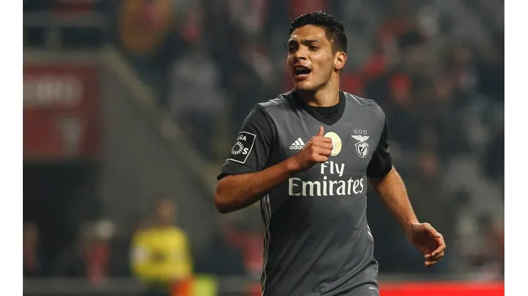 VOLVIÓ AL GOL. Raúl Jiménez en el triunfo del Benfica sobre el Braga.
