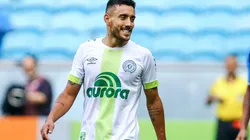 HÉROE. Ruschel, ante Gremio en su primer partido oficial tras el accidente.