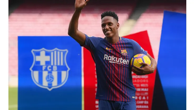 Yerry Mina, en su presentación en Barcelona.