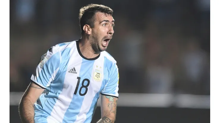Lucas Pratto con la camiseta de Argentina.