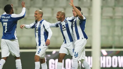 AMOR A LA MEXICANA. Porto ganó gracias a Herrera y Layún.