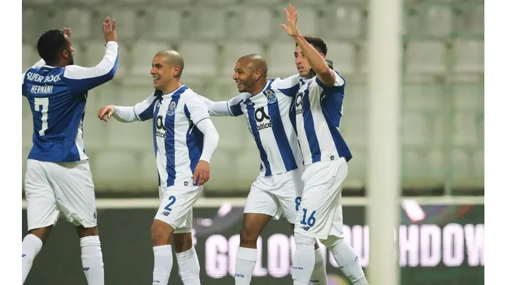 AMOR A LA MEXICANA. Porto ganó gracias a Herrera y Layún.