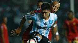 Brian Fernández con la camiseta de Racing.