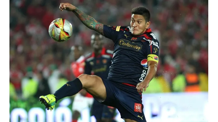 Germán Cano con la camiseta del club de sus amores.