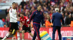 AHORA SOLO. Giggs acompañó a Van Gaal en su etapa como técnico en el United.