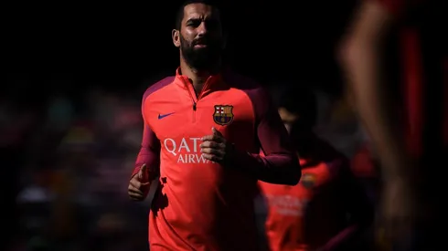 SIN JUGAR. Arda Turan no jugó un solo minuto en lo que va de temporada (Foto: Getty).