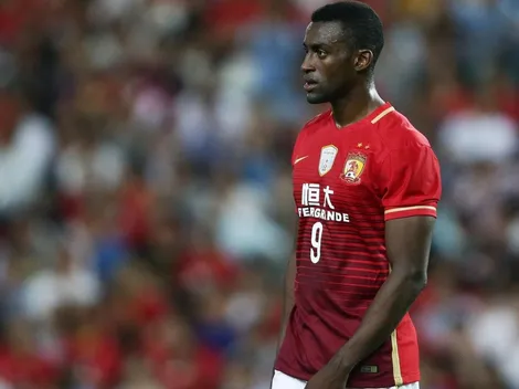 América insiste por Jackson Martínez