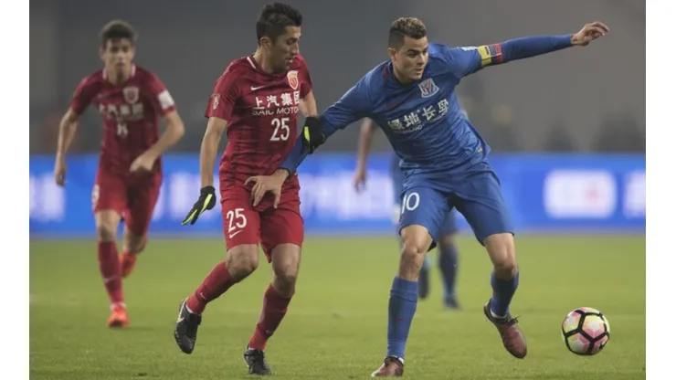 DUDAS. ¿Regresará al cuadro Verdolaga o su futuro es seguir en el fútbol de la China? (FOTO: Getty)