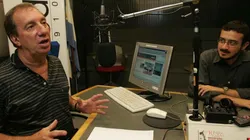 Bilardo al frente de su programa radial.