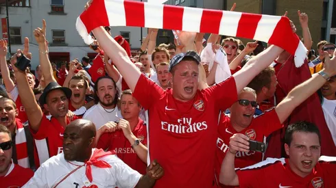 EUFORIA. Años atrás, todo era felicidad en Londres. Hoy, los hinchas pidieron por la cabeza del DT.