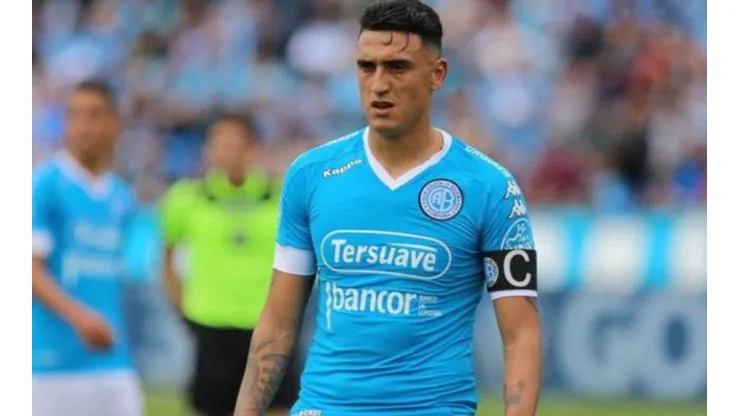 Matías Suárez con la camiseta de Belgrano.