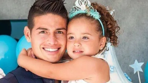 PADRE E HIJA. James Rodríguez está enamorado de Salomé y la trata como una reina.
