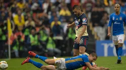 Miguel Samudio con la piel de América.