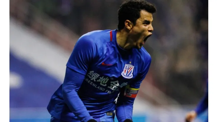 Todavía no se define si el jugador llega 6 meses o un año (FOTO: Getty)