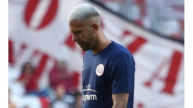 SIN MINUTOS. En Turquía, Menéz no fue titular y estuvo lejos de su mejor versión.