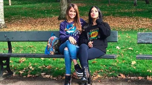 Antonella Roccuzzo junto a la novia de Fabregas.